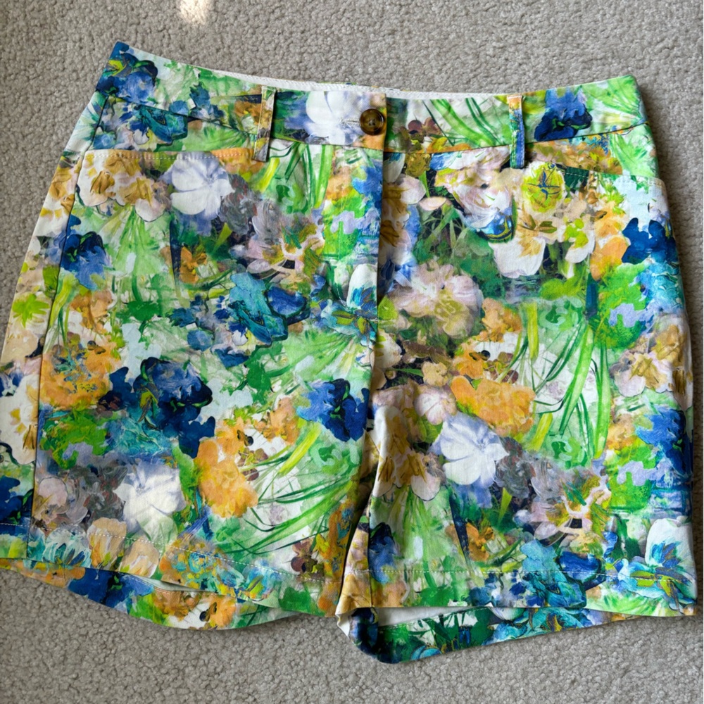 Floral Lands End Women’s shorts Size 8